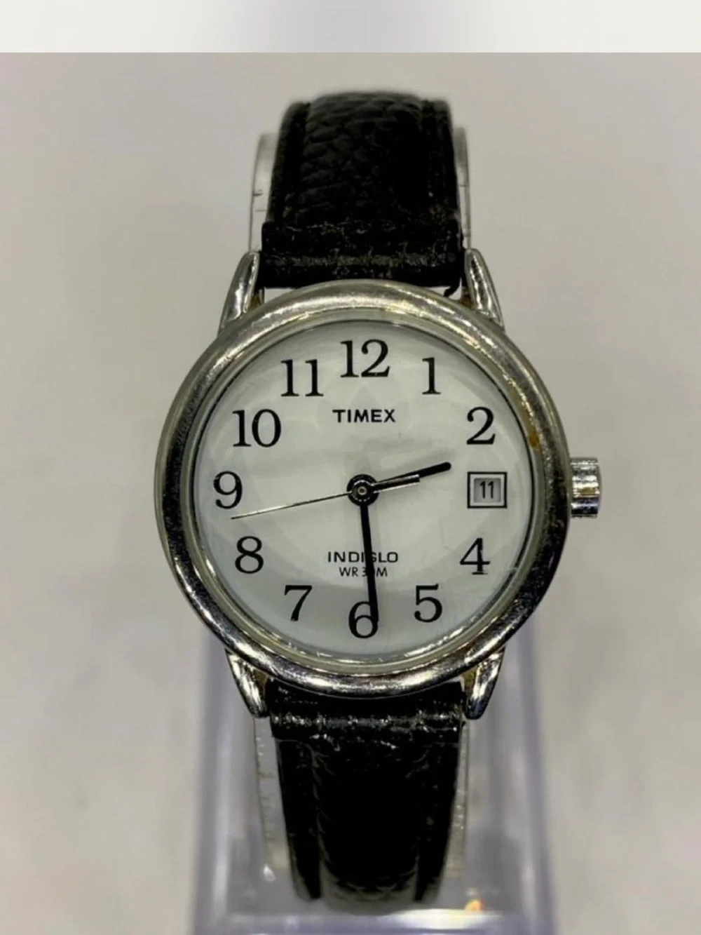 * Timex  ^^^ Women's Black Leather Strap Indiglo Watch ***